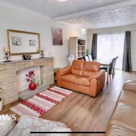 Aderyn Mawr Cottage Blaina ภายนอก รูปภาพ